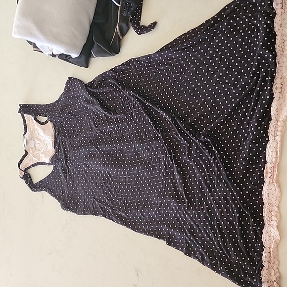 Nighty and matching robe - Picture 1 of 5